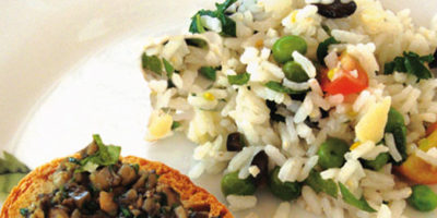 Piatto di riso in insalata